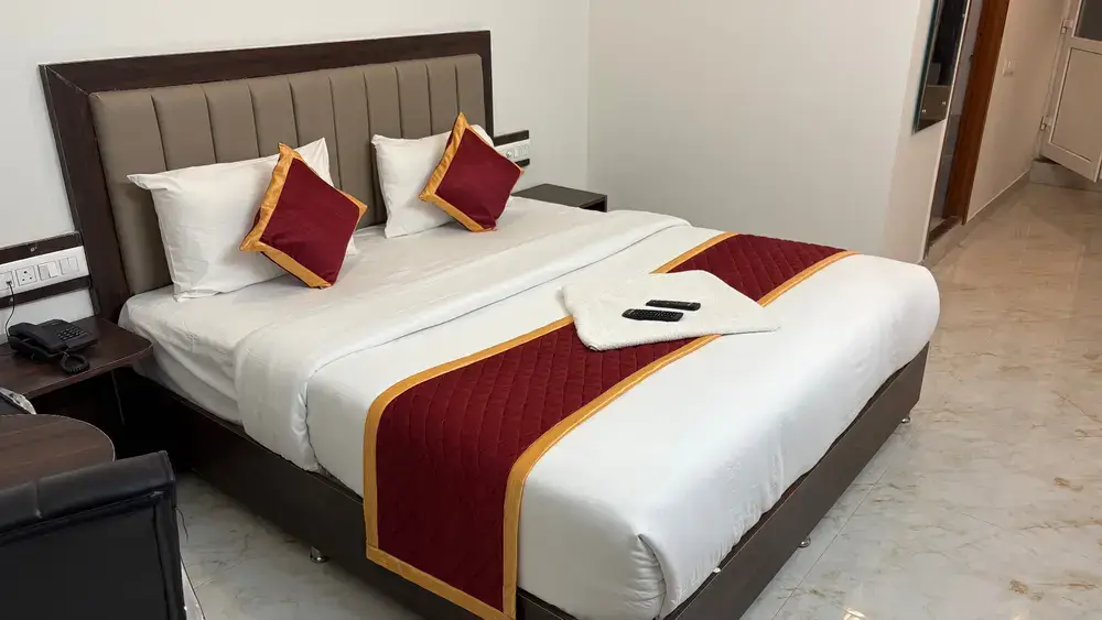 Standard Balcony Room2